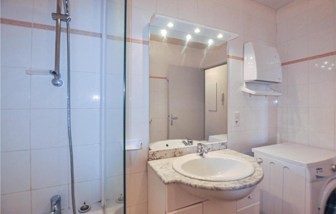3 Bedroom Nice Apartment In Canet En Roussillon Экстерьер фото